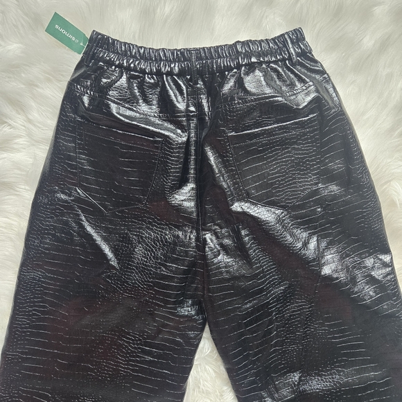 NWT Croc Faux Leather Pants Size Large - Picture 8 of 8